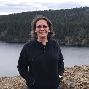 Meet your Posher, Lydia